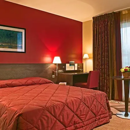 Of Both - Hotel 4*