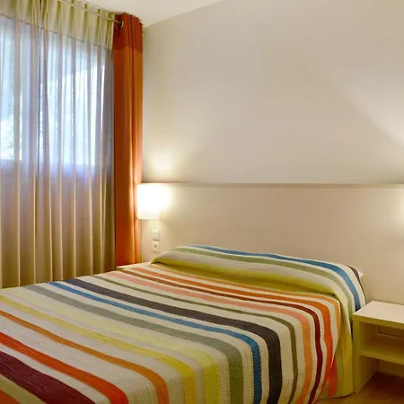 Of Both - Hotel
